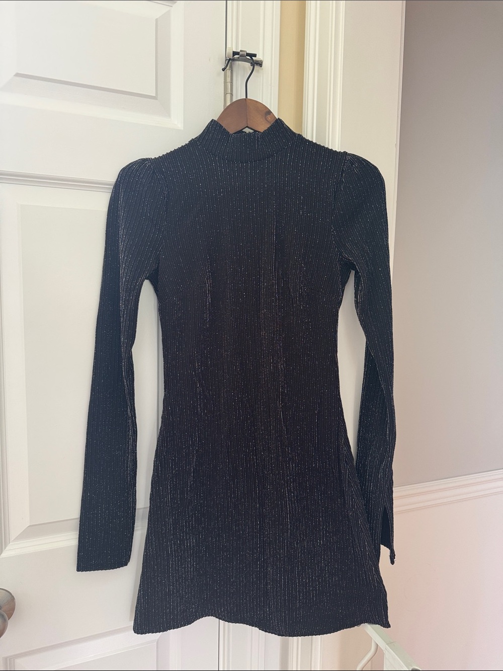 Black Metallic Ribbed Long-Sleeve Mini Dress